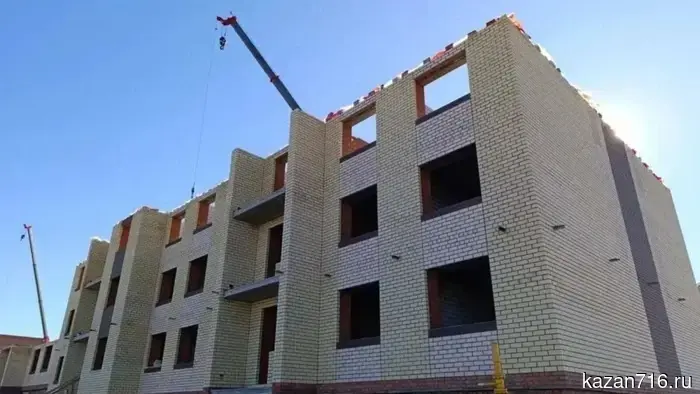 В Алексеевском районе Татарстана строится дом на 96 квартир по программе социальной ипотеки.
