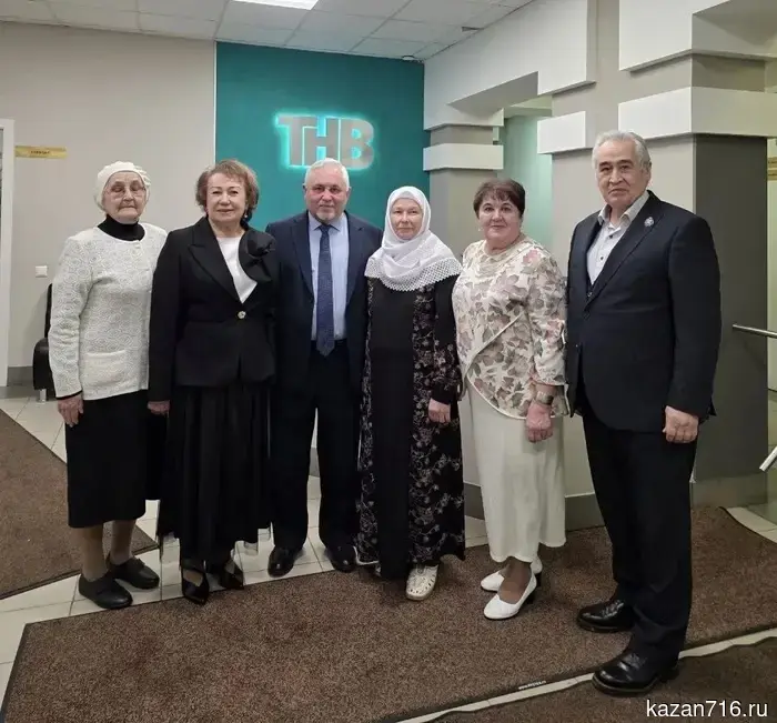 Проректор КИУ на встрече с выдающимися педагогами и учащимися в одном из уникальных музеев России.