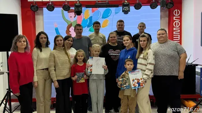 A family scavenger hunt was held at the Youth Center for Father's Day!
