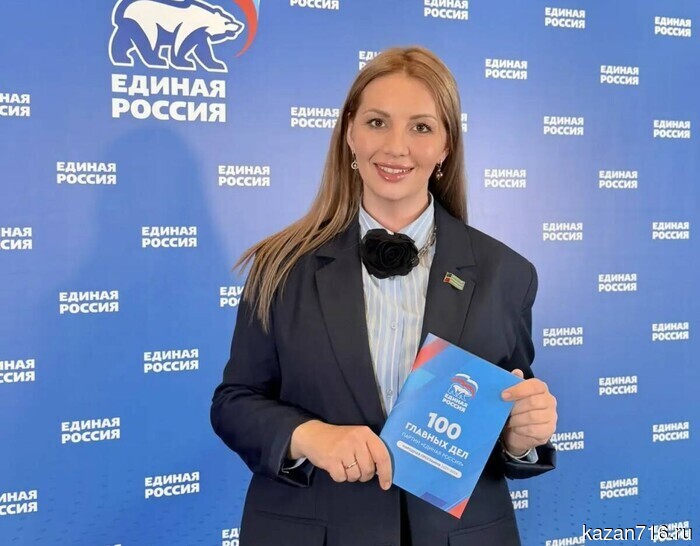 Якушев охарактеризовал сторонников «Единой России» как партийный авангард.