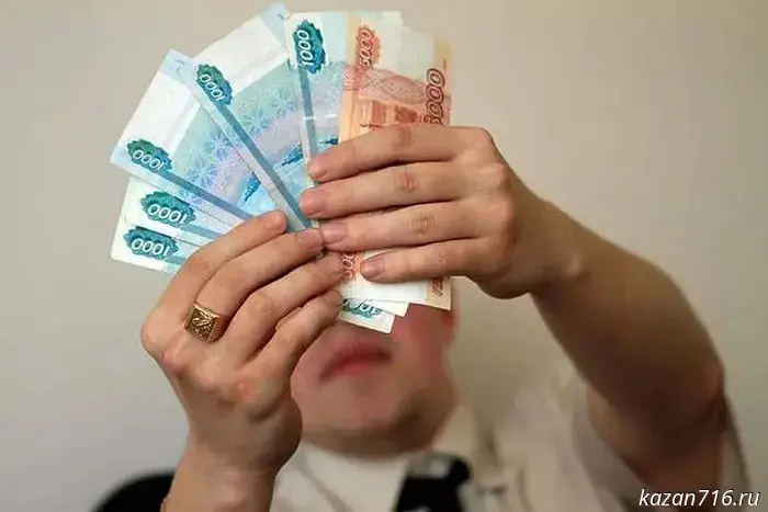 Пятерых граждан Казани предстоит судить за неправомерное обналичивание 6 миллиардов рублей.