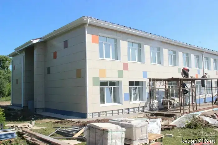 Айзатуллин сообщил о progressе капитального ремонта социальных объектов в Татарстане.