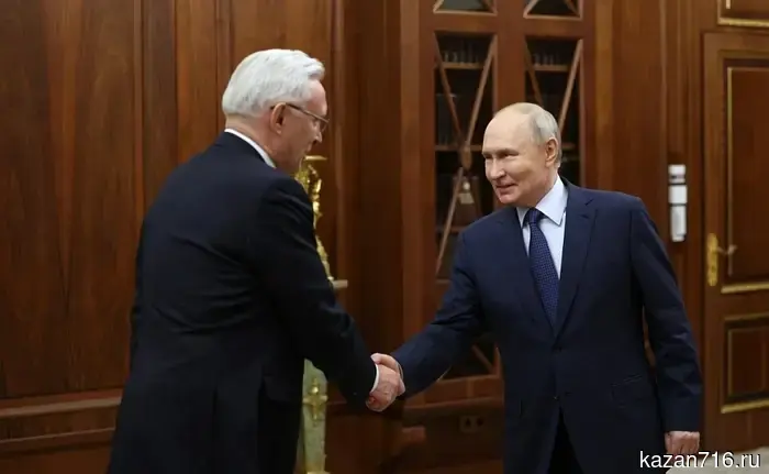 Putin: "The automotive industry is going through difficult times, but 'KAMAZ' is coping."
