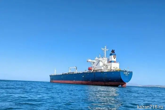 The Times: более 600 торговых судов оказались заблокированы в Ормузском проливе.