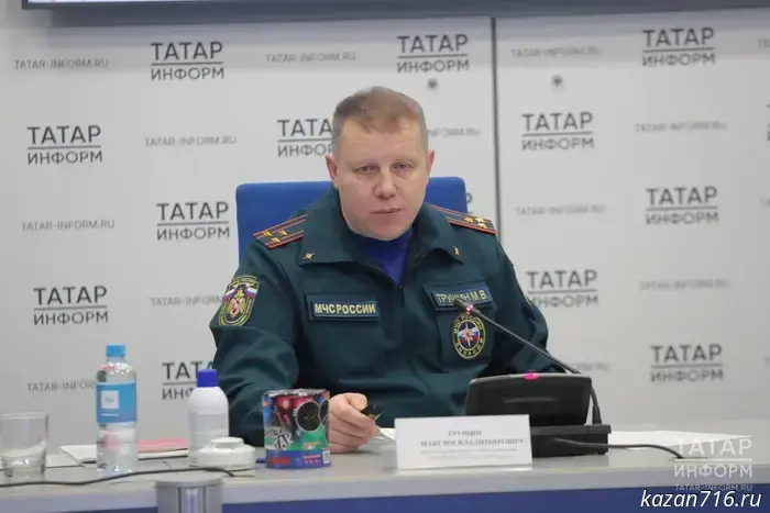 "One spark from a string of lights — and everything will burn": the Ministry of Emergency Situations explained how not to ruin New Year's Eve.