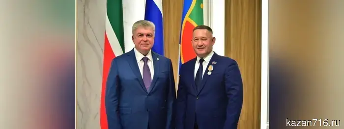 Два депутата из Челнов были награждены медалями Министерства обороны РФ.