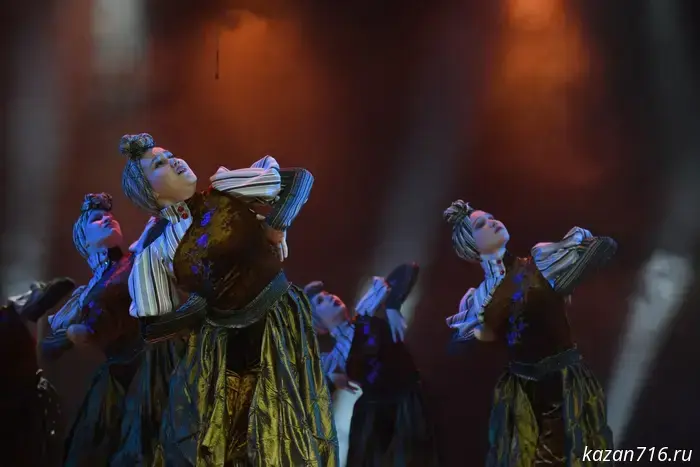 Freshmen Day at KIU in the Lenin Palace of Culture!