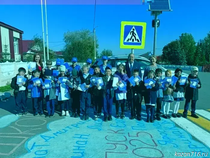 Now, on to the rules: first-graders in Zainsk were inducted as pedestrians.