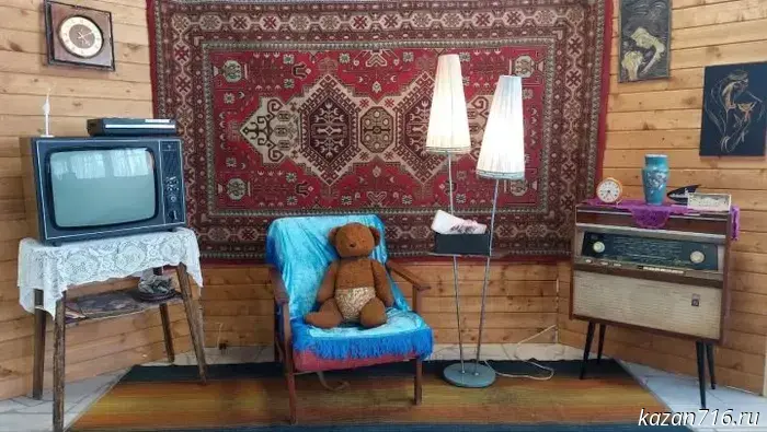 Folk omens and holidays on October 25, 2025