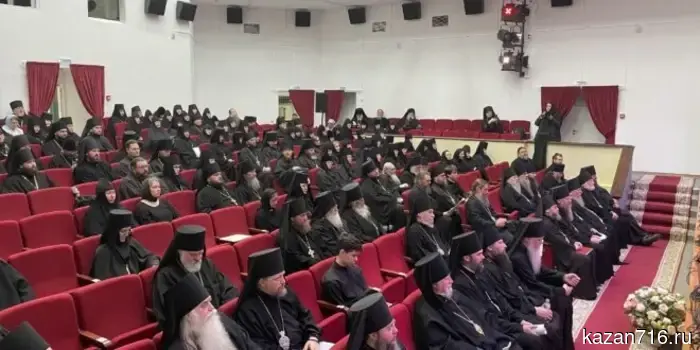 Bishop Methodius participated in a round table event in Diveevo.