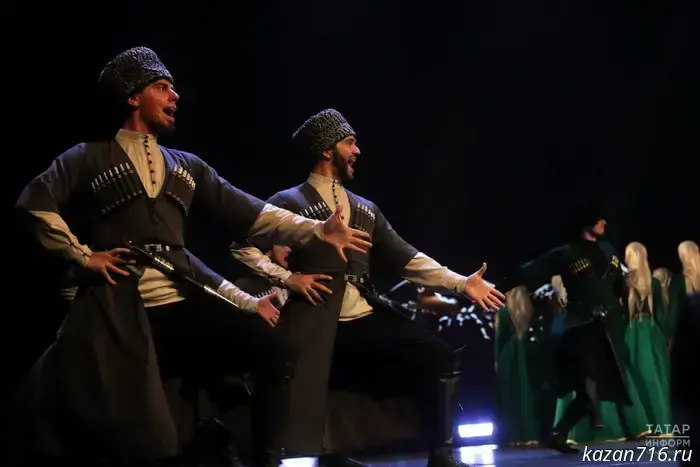 Traditional Chechen culture was presented on the stage of the Tinchurin Theatre.