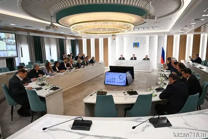 Татарстан разрабатывает новые комплексы по обращению с твердыми коммунальными отходами и расширяет систему переработки мусора – Патрушев провел в Набережных Челнах отраслевое совещание.
