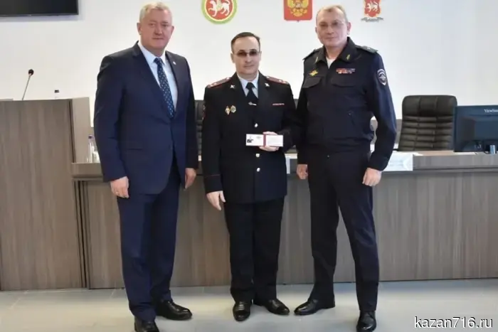 «Говорит, что ему вернули долг»: причина задержания сына начальника полиции Заинска ФСБ.