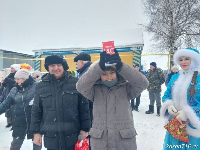The Buinsk regional association organized a New Year celebration for the residents of the village of Isakovo +(photo)