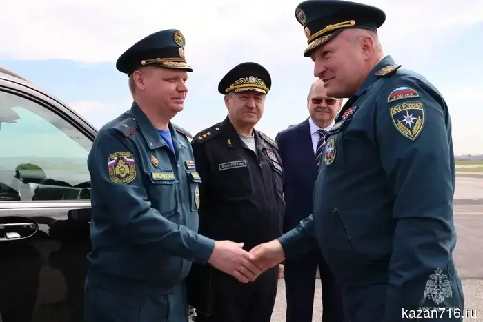 Alexander Kurenkov handed over new equipment to the Penza rescuers and awarded the personnel.