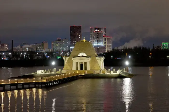 The Governor of Tula Oblast, Dmitry Milyaev, visited the restored memorial church of the Savior Not Made by Hands in the waters of the Kazanka River.