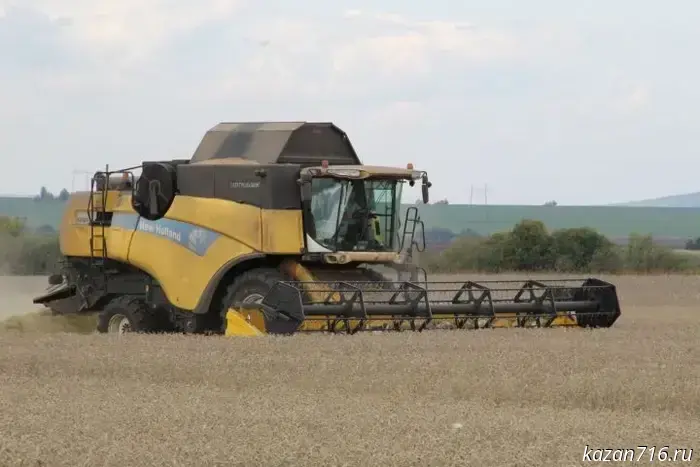 The farmers of Zainsky District have completed harvesting grain crops.