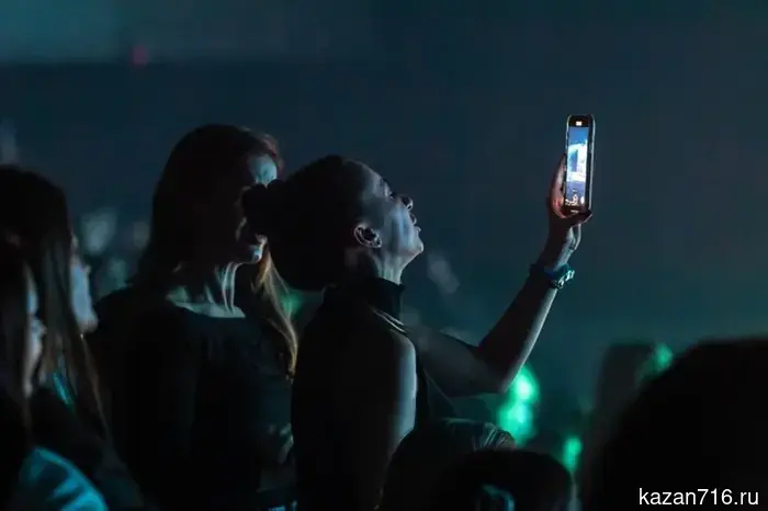 У певца Марата Яруллина похитили футболку с его мерчем после выступления в Апастово.