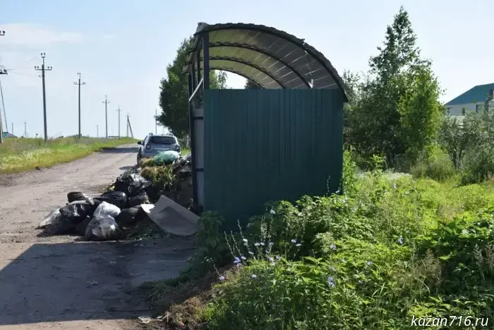 Nurlat: storing bulky waste at container sites carries a fine