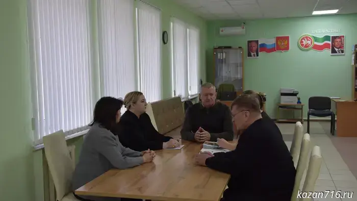 District head Razif Karimov visited Accuride Wheels Russia LLC.