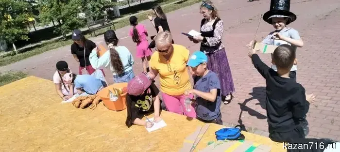 В парке Мирного состоялся пушкинский праздник для детей.