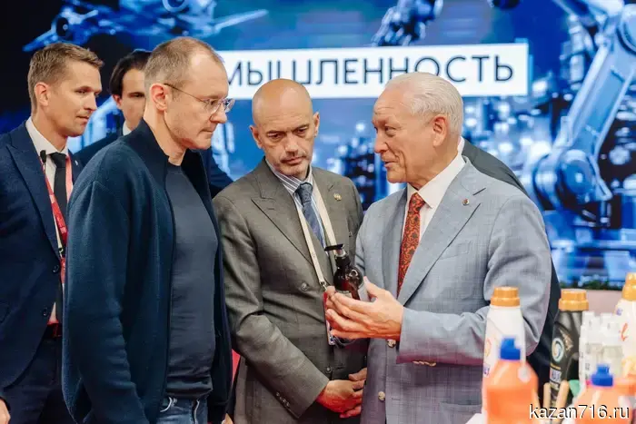 Выставка «Сделано в Татарстане» в рамках саммита «Россия – АСЕАН» открывает свои двери для гостей и жителей города.