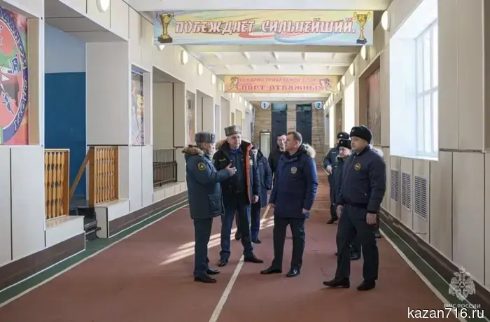 Заместитель главы МЧС России осмотрел подразделения пожарной службы в Нижнекамске.