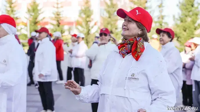 Представителей старшего поколения из Альметьевска приглашают участвовать в увлекательных и полезных мероприятиях.