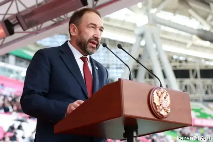 Песошин поздравил граждан Татарстана с Днём мецената.