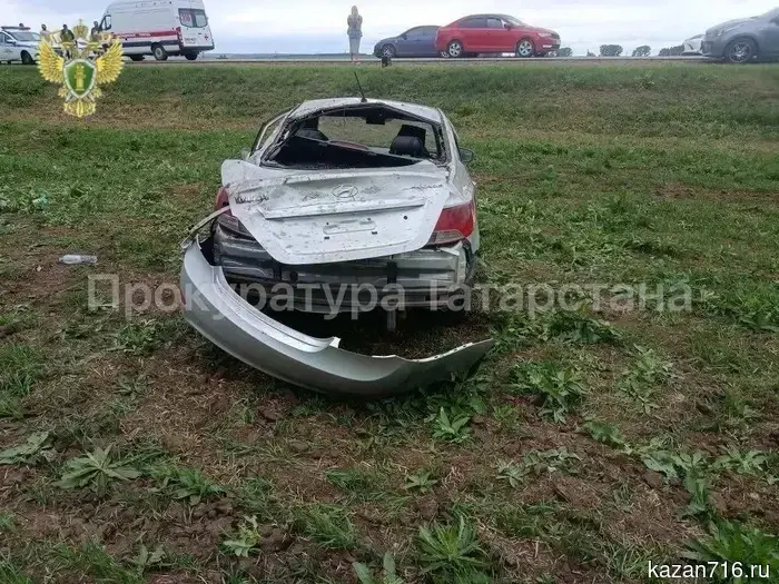A teenager died in a car overturning in a ditch in the Agryz district of Tatarstan.