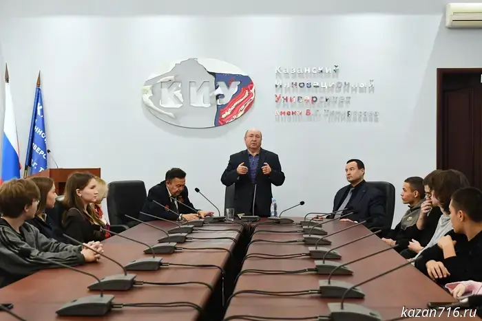 On the eve of the Komsomol's birthday, KIU recalled important chapters in the history of the youth movement.