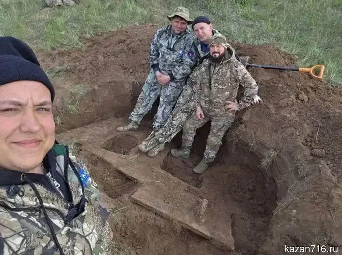 Zainsk searchers discovered the legendary T-34 tank in the ground during an expedition in the Volgograd region.