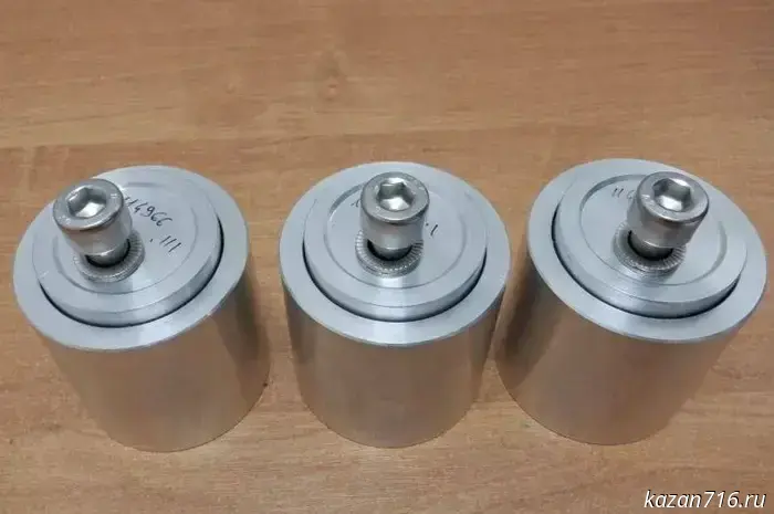 At Kazan airport, a foreign national was caught trying to bring in a large consignment of metal fasteners.