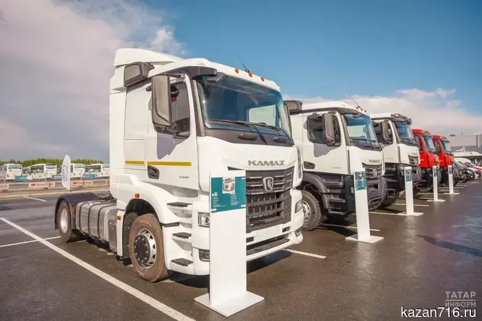 КАМАЗ прогнозирует увеличение продаж грузовиков в России к 2027 году.