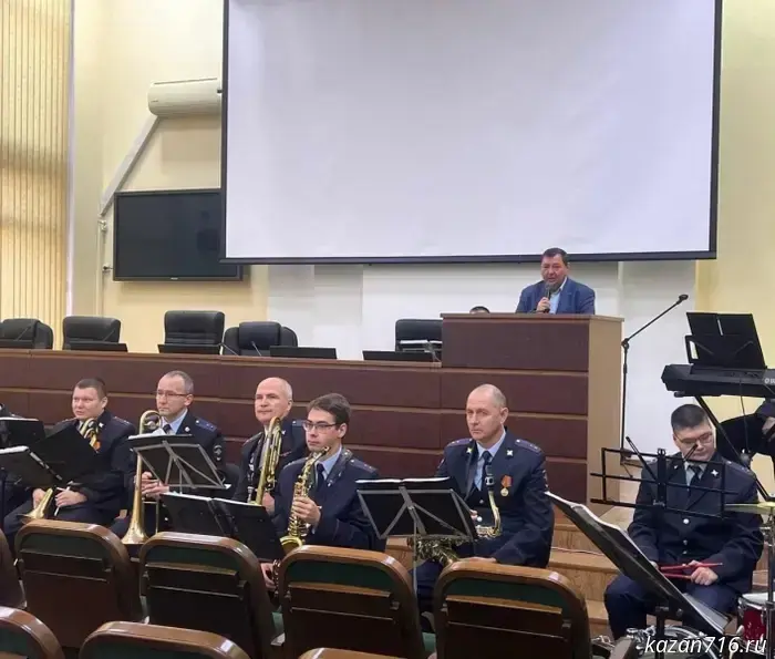 On the Day of Older Persons, the Directorate of the Russian Ministry of Internal Affairs for the city of Kazan congratulated veterans of the internal affairs bodies.