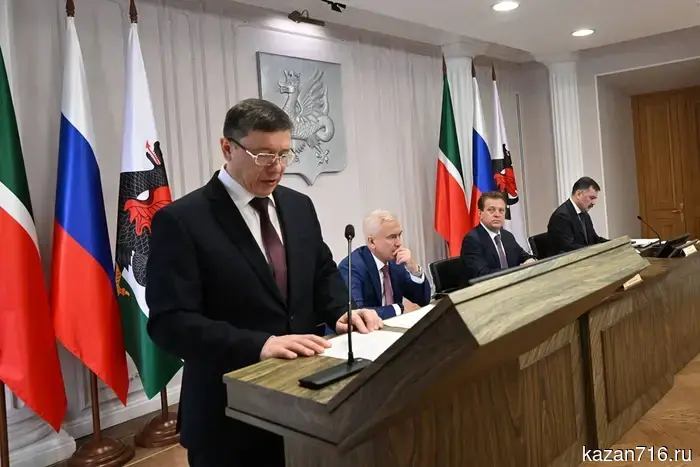 «Мы одержали победу над нелегальной рекламой»: как Казань получает доход от наружной рекламы.