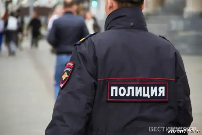 In Naberezhnye Chelny, a man attacked a woman with a child.
