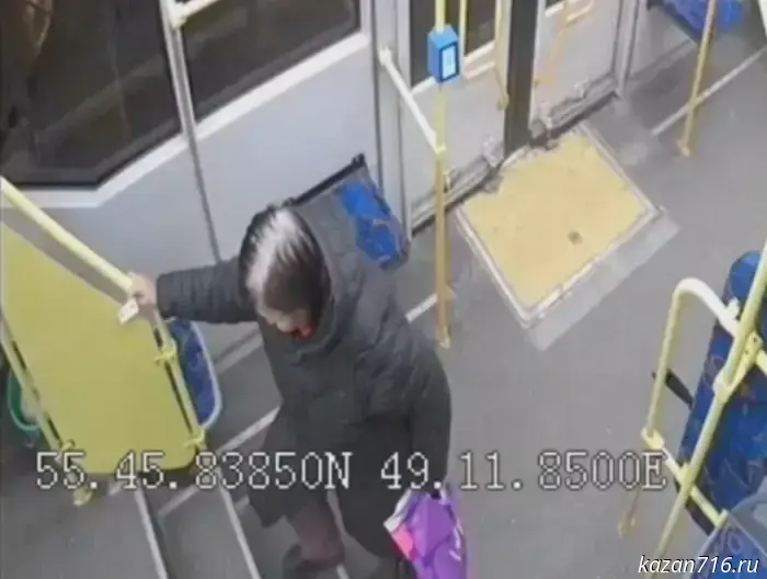 Fatal injury: elderly woman dies after falling on a tram in Kazan