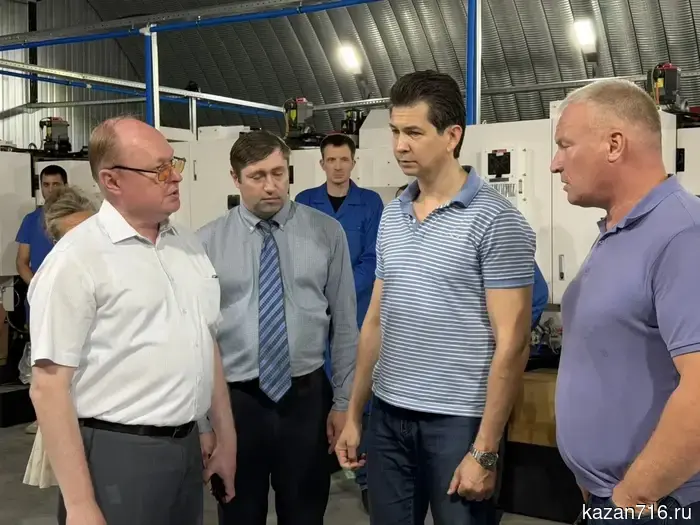 Abdulganiev visited three enterprises in the Chistopol district.