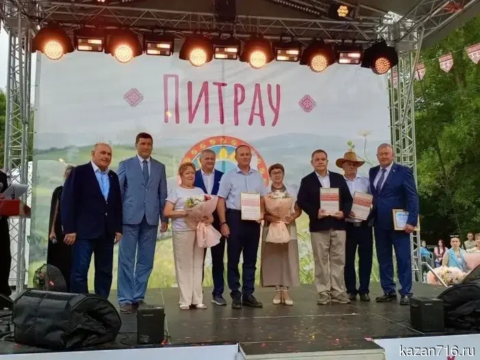 Во время празднования Петрова дня заинцам были вручены награды.