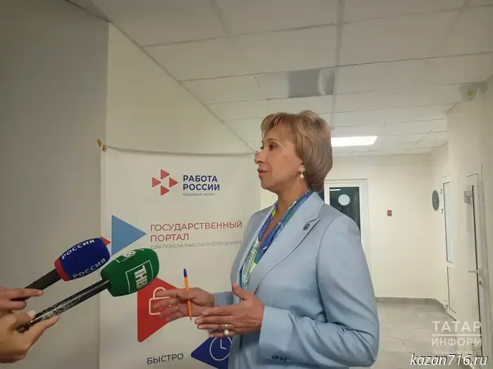 «Если вы желаете трудиться, мы окажем помощь»: министр труда РТ провела встречу с участниками СВО.