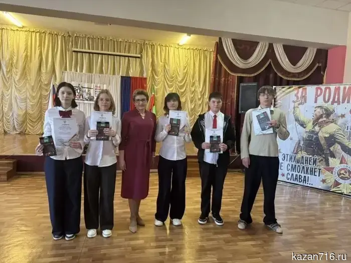A patriotic evening "Victory Songs of the Country" was held at the Nurlat Gymnasium for Victory Day.