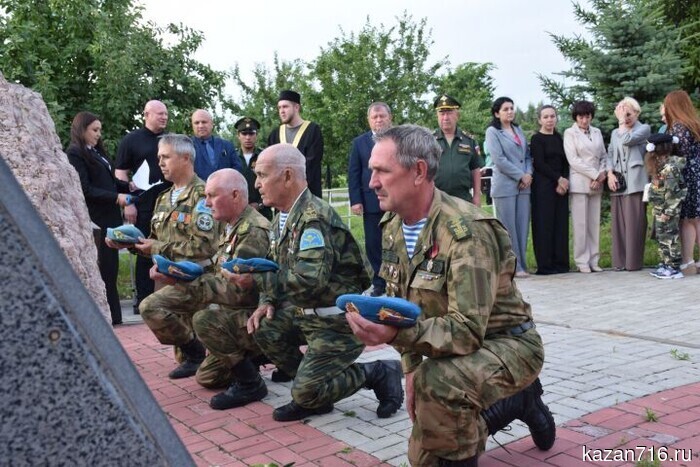 В Нурлате масштабно отпраздновали День ветеранов боевых действий (+ фоторепортаж)