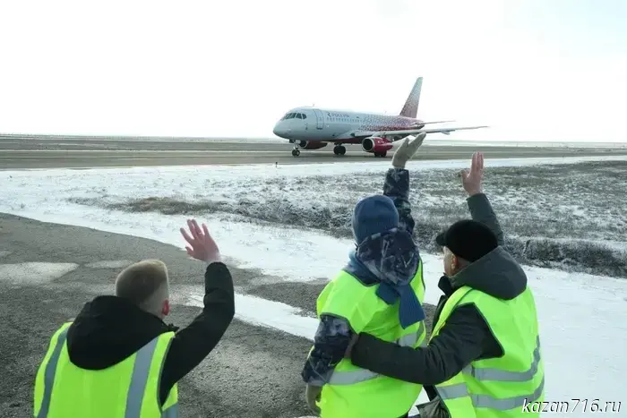 Два рейса авиакомпании «Россия» из Москвы в Казань задержаны в связи с ограничениями в аэропорту Шереметьево.