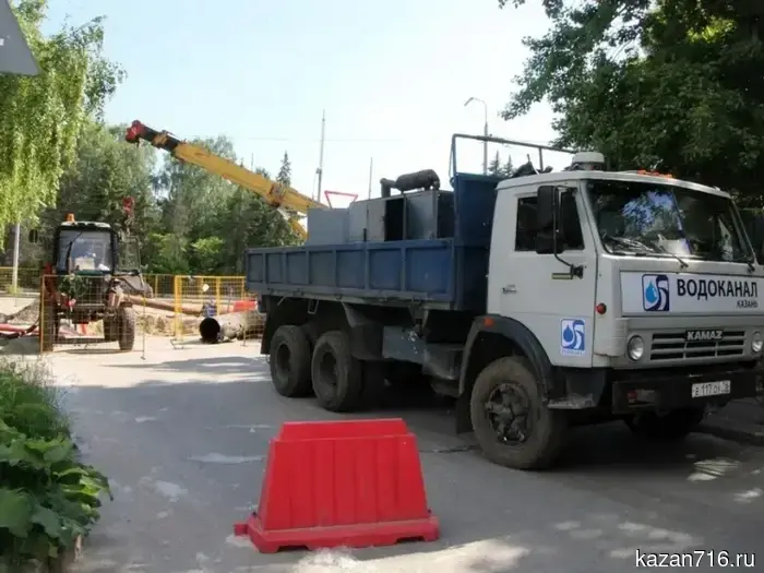 In Kazan, on Vladimir Kulagin Street, the emergency section of the water supply system built in 1978 has been replaced.