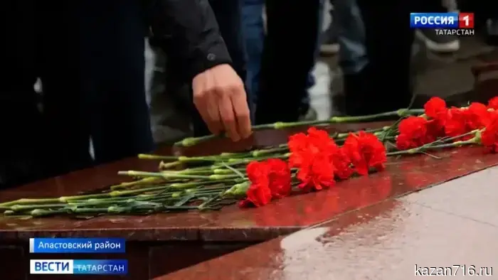 В Татарстане был принят закон, посвященный увековечению памяти тех, кто погиб за защиту Отечества.