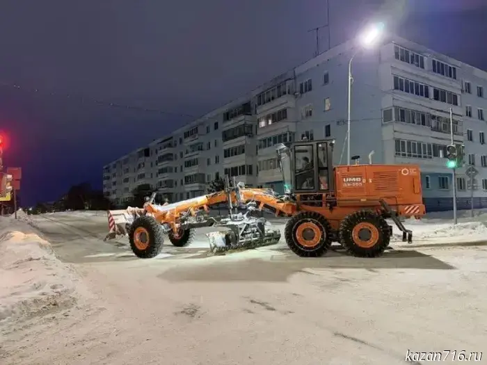 Current information: Snow removal on Oktyabrskaya Street
