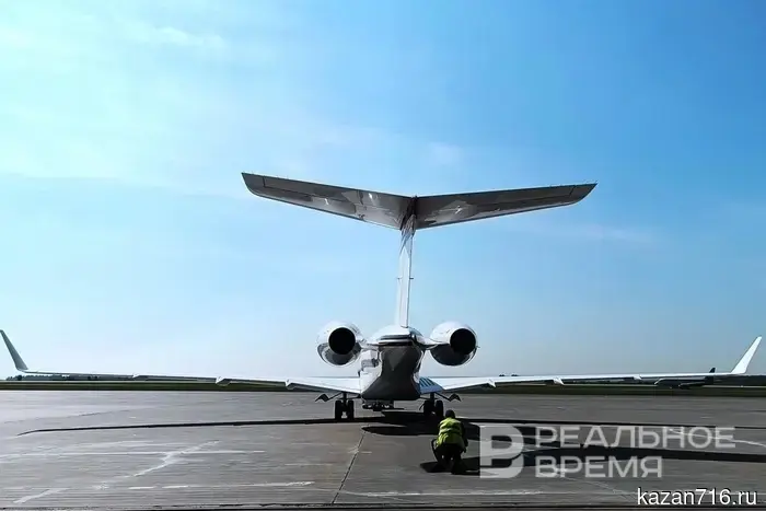 The airline S7 wants to purchase 100 Tu-214 aircraft.