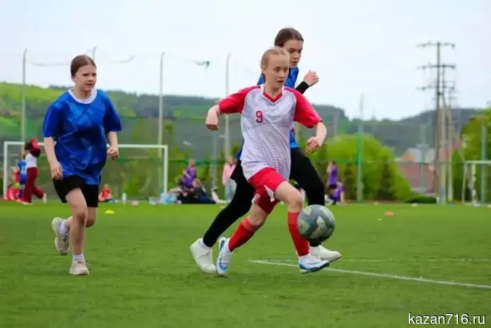 The Zains took "silver" and "bronze" at the zonal competitions of the School Football League of Tatarstan.
