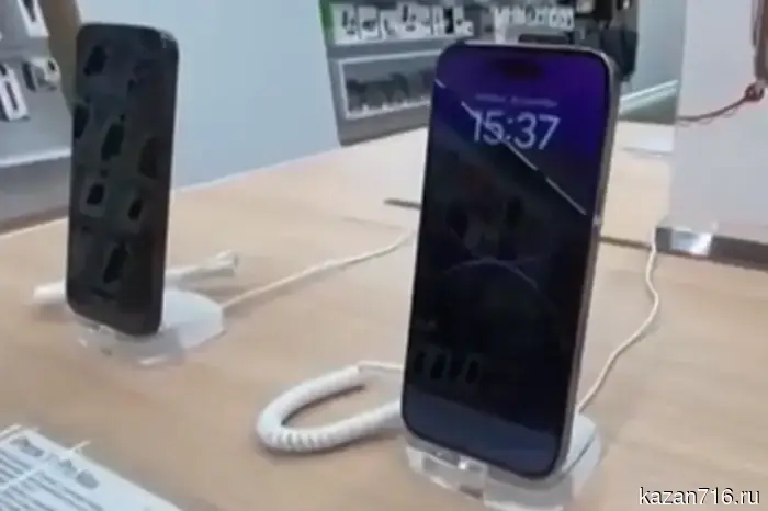 В рекламной кампании "Алабуга Политех" участвовали несовершеннолетние. Это первое официальное подтверждение их вовлечения в сборку ударных дронов.